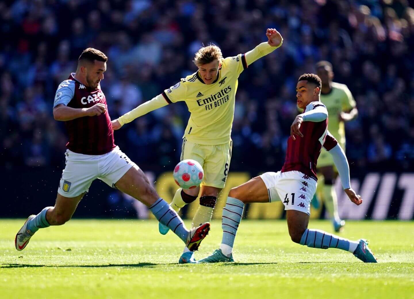 Soi kèo Aston Villa vs Arsenal